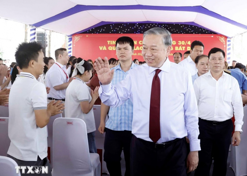 Tổng Bí thư, Chủ tịch nước động viên công nhân, người lao động ở TP Hồ Chí Minh -0