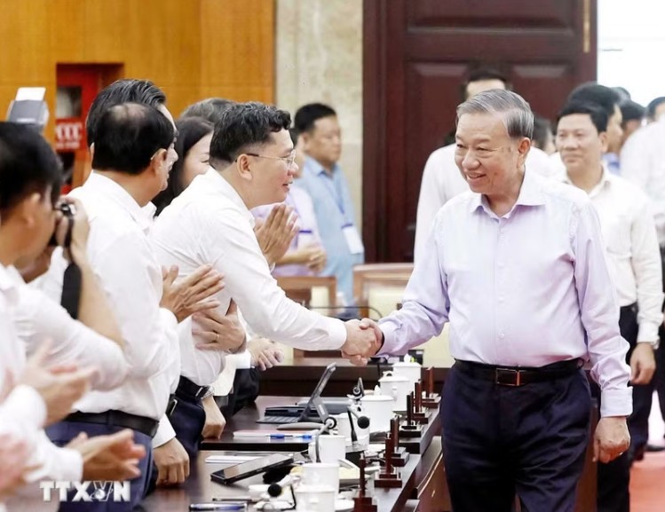 Tổng Bí thư, Chủ tịch nước Tô Lâm: TP Hồ Chí Minh phải đi đầu, biến các nghị quyết chiến lược thành thực tiễn sống động -0