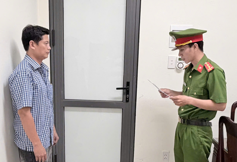 Khởi tố đối tượng xuất khống hóa đơn giết mổ cho công ty C.P -0