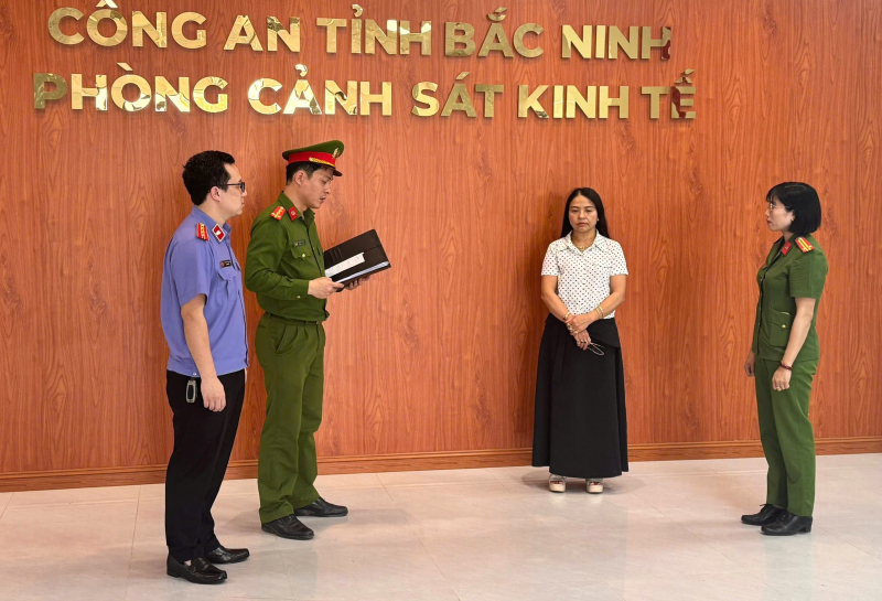 cơ quan cảnh sát điều tra công an tỉnh bắc ninh đọc lệnh khởi tố bị can.jpeg -0