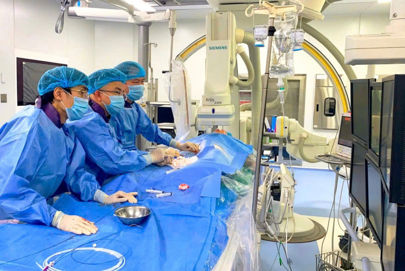 Viện trưởng của Bệnh viện 19-8 làm Chủ tịch Chi hội Trường môn Tim mạch Hoa Kỳ tại Việt Nam -0