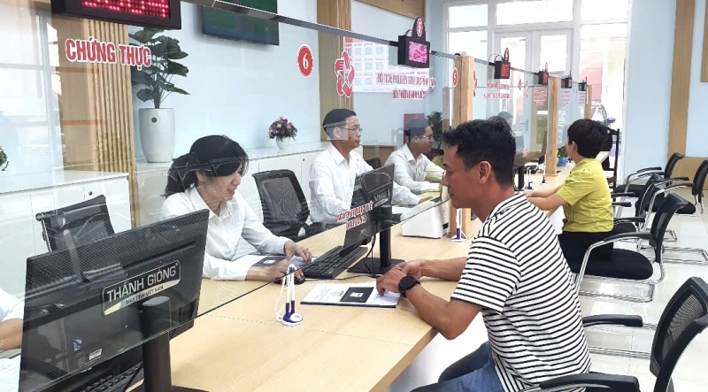 Hệ thống dữ liệu chưa đồng bộ, nhân lực vừa yếu vừa thiếu khiến chính quyền 2 cấp vận hành chưa “mượt” -0