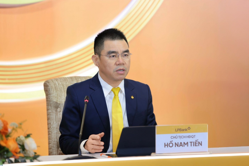 ĐHĐCĐ LPBank 2026: Thành lập ngân hàng con tại VIFC, chia cổ tức 30% và kiện toàn bộ máy nhân sự -0