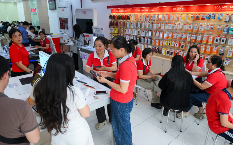 Gần 50.000 điểm hỗ trợ khách hàng Viettel xác thực thông tin thuê bao tránh bị khóa SIM -0