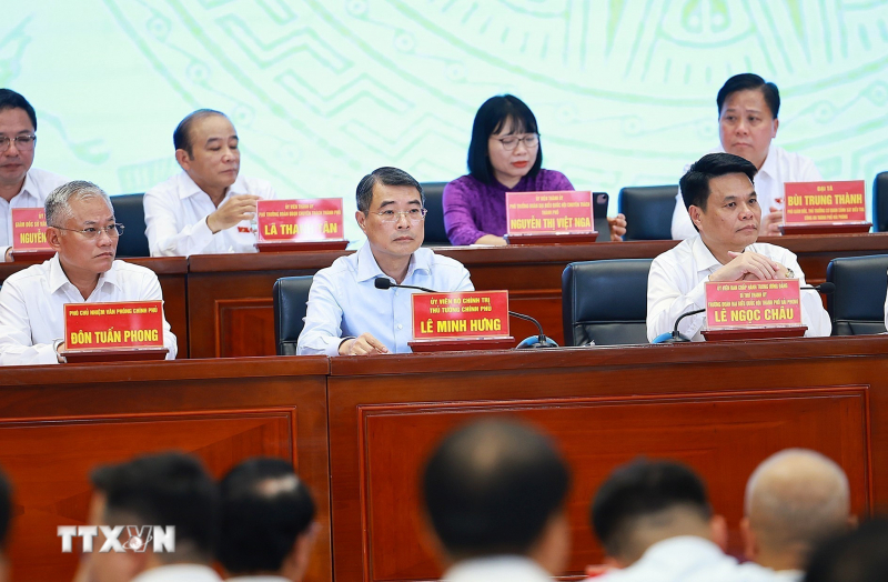 Thủ tướng: Hành động quyết liệt hơn, tư duy đổi mới hơn, trọng tâm, hiệu quả hơn -0