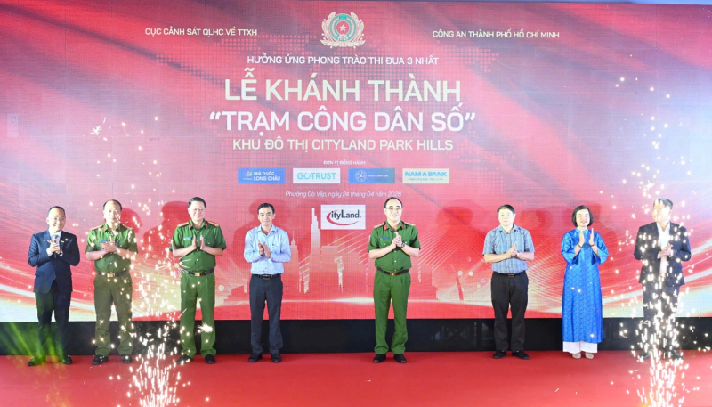 “Trạm công dân số”: Bước chuyển mình đột phá, đưa dịch vụ công đến tận tay người dân -0