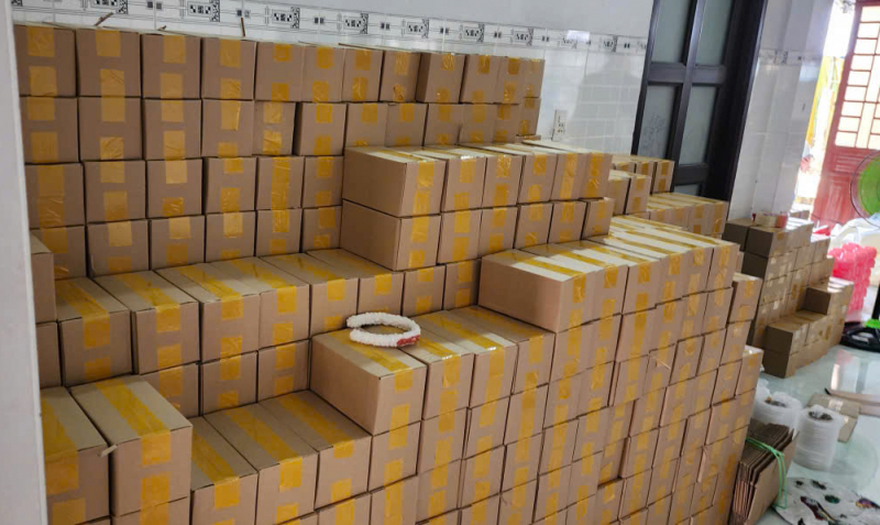 Cần Thơ bắt quả tang cơ sở sản xuất mỹ phẩm theo kiểu 