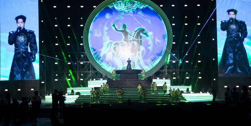 1.000 cán bộ, chiến sĩ diễu binh tại đại nhạc hội “Âm vang Tổ quốc”, gợi nhớ A80 -0