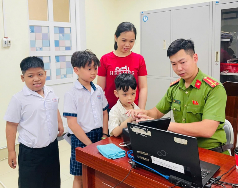 Lan tỏa phong trào thi đua “Ba nhất” từ những việc làm hay của lực lượng Công an địa bàn cơ sở ở Huế -0