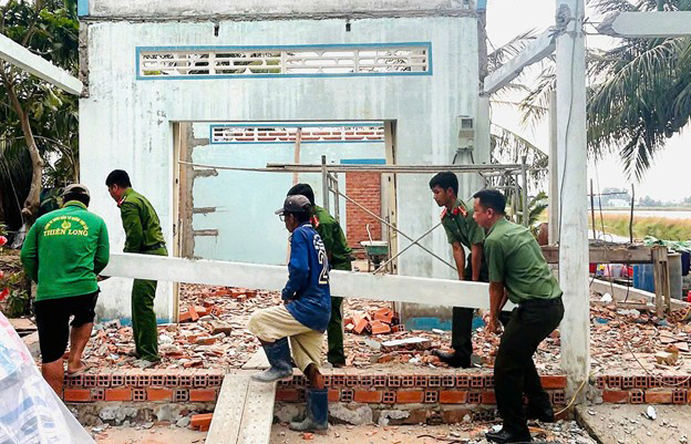 Góp sức trẻ dựng xây mái ấm nghĩa tình tặng đồng bào khó khăn -0