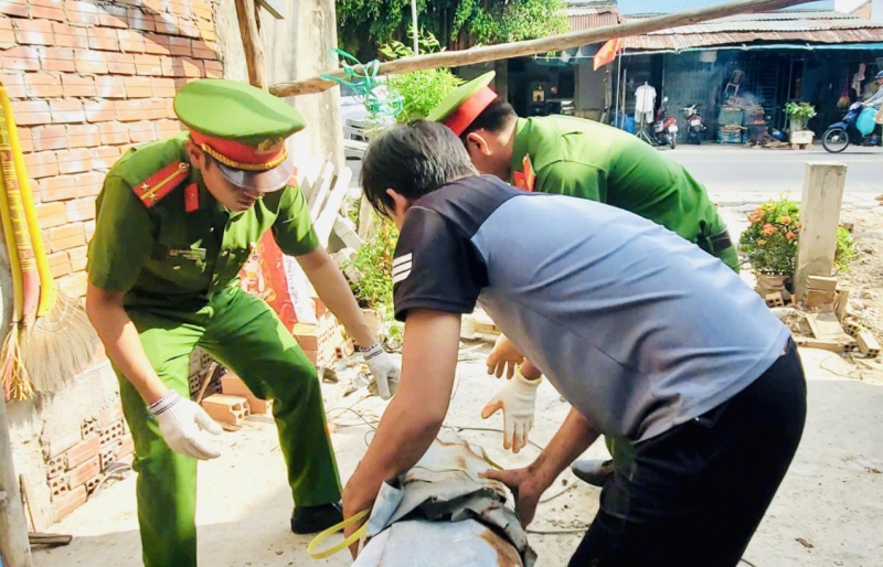 Góp sức trẻ dựng xây mái ấm nghĩa tình tặng đồng bào khó khăn -0