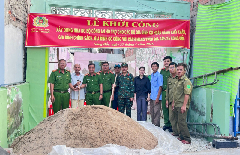 Góp sức trẻ dựng xây mái ấm nghĩa tình tặng đồng bào khó khăn -0