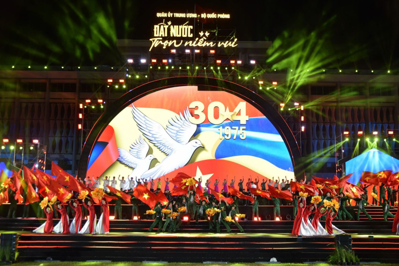 Sức mạnh Việt Nam từ ngày toàn thắng đến khát vọng vươn mình -0