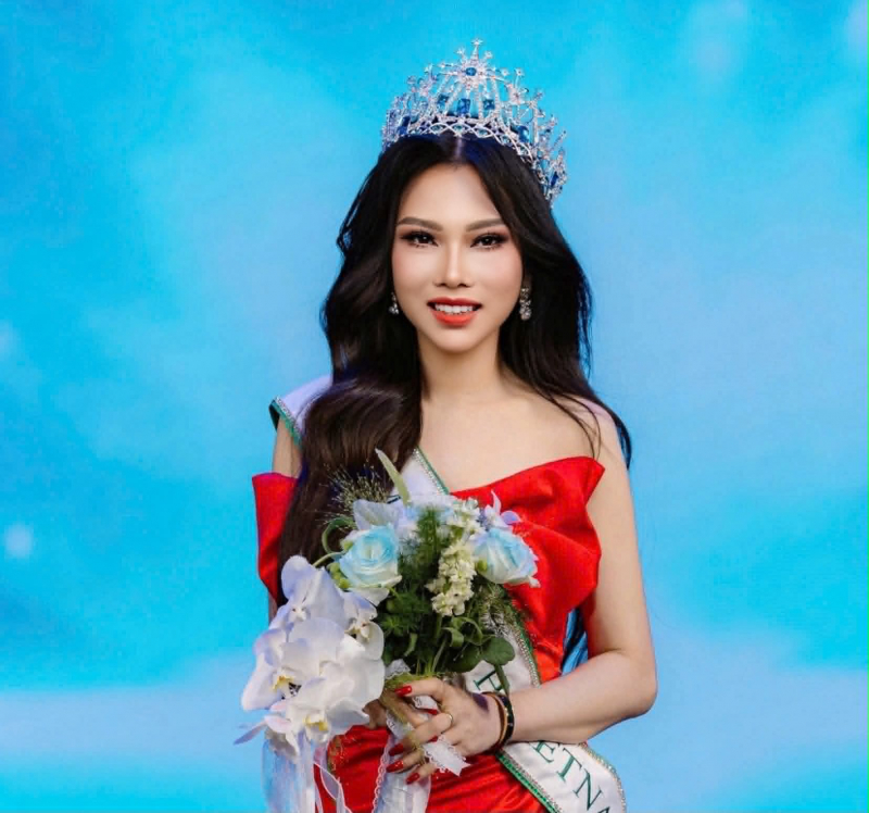 Cô gái mồ côi Nguyễn Khuê Thu đăng quang Mrs Earth Vietnam 2026 -0