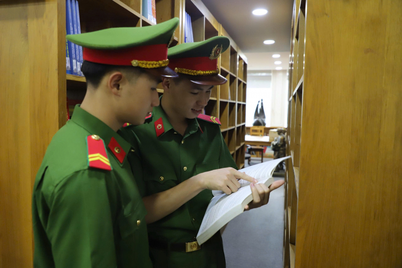 Lan toả mạnh mẽ phong trào đọc và phát triển văn hoá đọc trong CAND -0