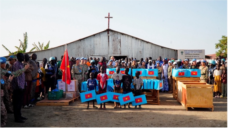 Lực lượng gìn giữ hòa bình Việt Nam tại Nam Sudan triển khai nhiều hoạt động ý nghĩa nhân dịp 30/4 và 1/5 -0