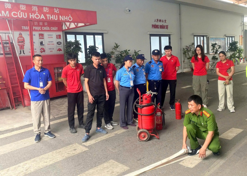 Những cách làm hay nhằm tuyên truyền PCCC đến mỗi nếp nhà tại Nghệ An -0