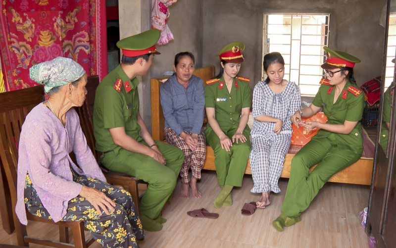 Công an Quảng Trị gần dân sát dân bằng những việc làm thiết thực -0