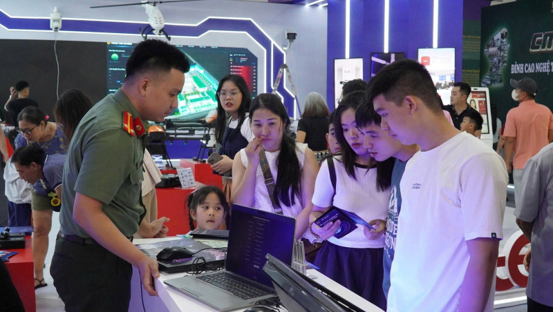 Triển lãm “80 năm An ninh nhân dân – Lá chắn bình yên”: Bản hùng ca giữa lòng Đà Nẵng -0