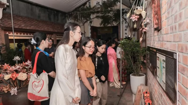Tìm đường cho sơn mài “sống” trong đời sống đương đại -0