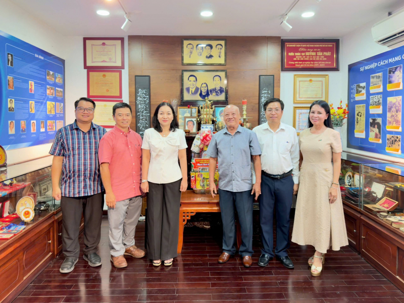 TP Hồ Chí Minh tổ chức nhiều hoạt động kỷ niệm 51 năm Ngày Giải phóng miền Nam, thống nhất đất nước -0