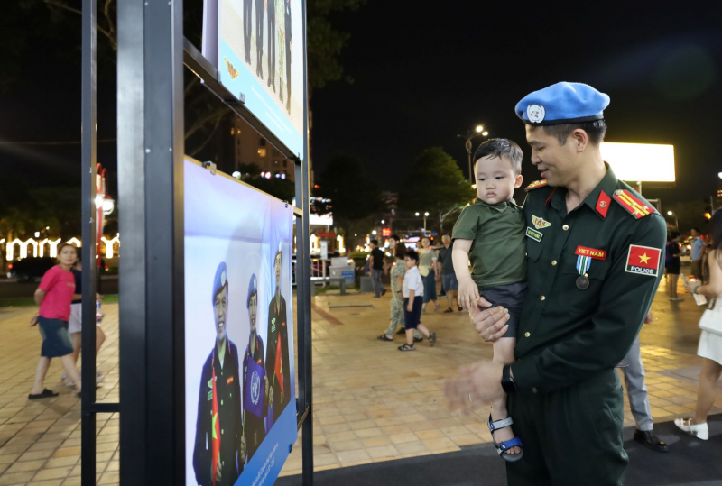 Triển lãm “80 năm An ninh nhân dân – Lá chắn bình yên”: Bản hùng ca giữa lòng Đà Nẵng -3