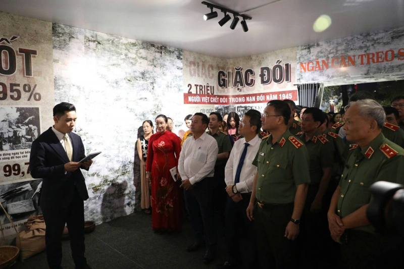 Triển lãm “80 năm An ninh nhân dân – Lá chắn bình yên”: Bản hùng ca giữa lòng Đà Nẵng -0