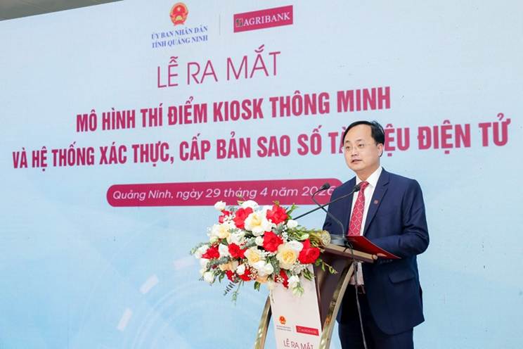Agribank đồng hành cùng tỉnh Quảng Ninh triển khai mô hình Kiosk thông minh: Đưa hành chính số tới các đặc khu, hải đảo -0