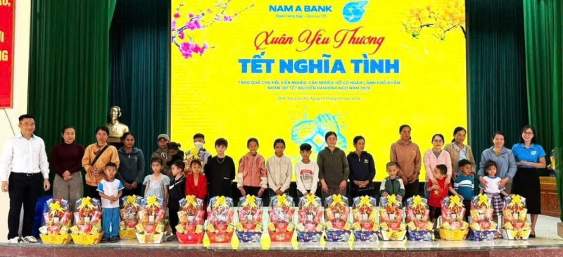 Nam A Bank trao tặng 10 tỷ đồng hưởng ứng Tháng Nhân đạo năm 2026 -1