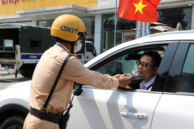 Công an các tỉnh Tây Nam Bộ chủ động giữ vững ANTT và TTATGT kỳ nghỉ lễ -0