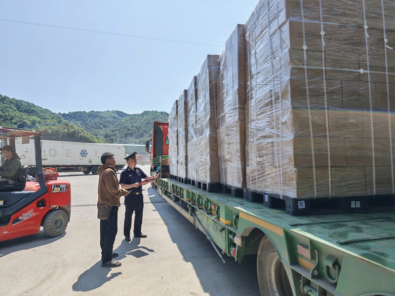 Lễ 30/4 – 1/5: Cửa khẩu thông suốt, xuất nhập khẩu hàng hóa không gián đoạn -0