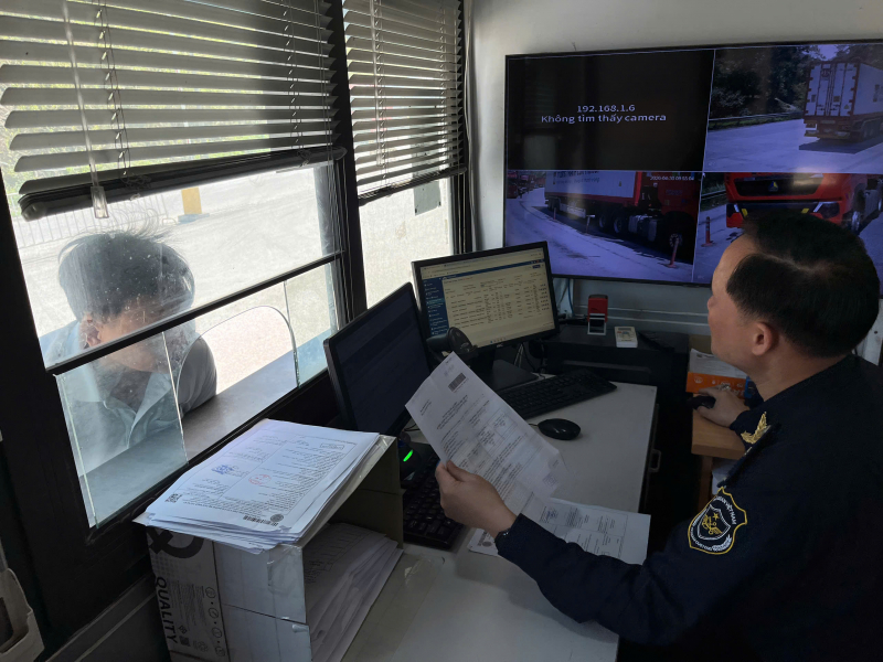 Lễ 30/4 – 1/5: Cửa khẩu thông suốt, xuất nhập khẩu hàng hóa không gián đoạn -0