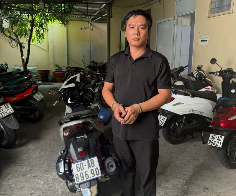 Bắt giữ đối tượng có 2 tiền án, cướp giật điện thoại iPhone rồi… hối hận nhờ người trả lại -0