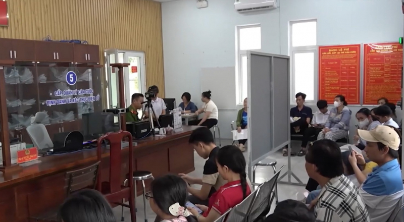 Nỗ lực xuyên lễ, quyết tâm hoàn thiện định danh điện tử cho học sinh trước các kỳ thi -0