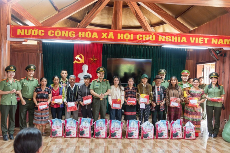 Công an TP Huế phát huy vai trò già làng giữ vững an ninh cơ sở -0