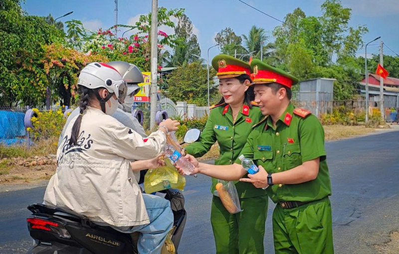 Từ phong trào thi đua “Ba Nhất” đến hành động thực tiễn trong Công an tỉnh Đồng Tháp -0