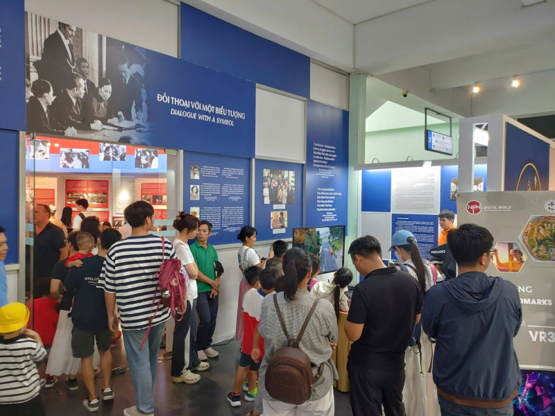 Các điểm du lịch tại TP Hồ Chí Minh thu hút khách dịp lễ 30/4 -0