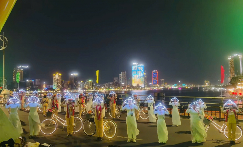 Gala “Tổ quốc bình yên” - Bản hùng ca vang lên trên dòng sông Hàn -2