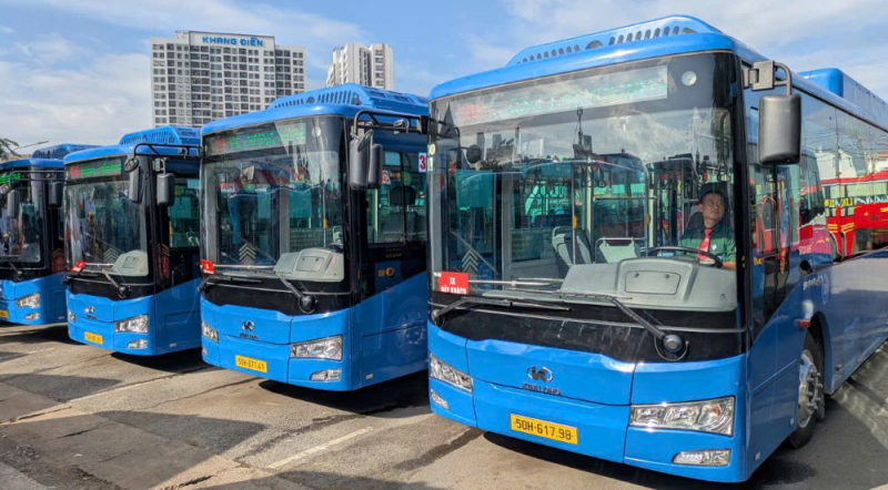Phương tiện mới, vận hành thông minh, xe buýt vẫn chưa thể tạo đột phá  -0