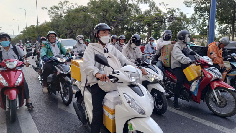 Giao thông TP Hồ Chí Minh tăng nhiệt  trong ngày cuối kỳ nghỉ lễ  -1