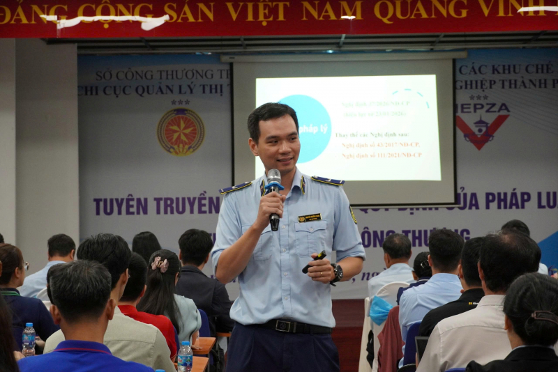 TP Hồ Chí Minh quyết liệt truy quét thực phẩm không rõ nguồn gốc -0