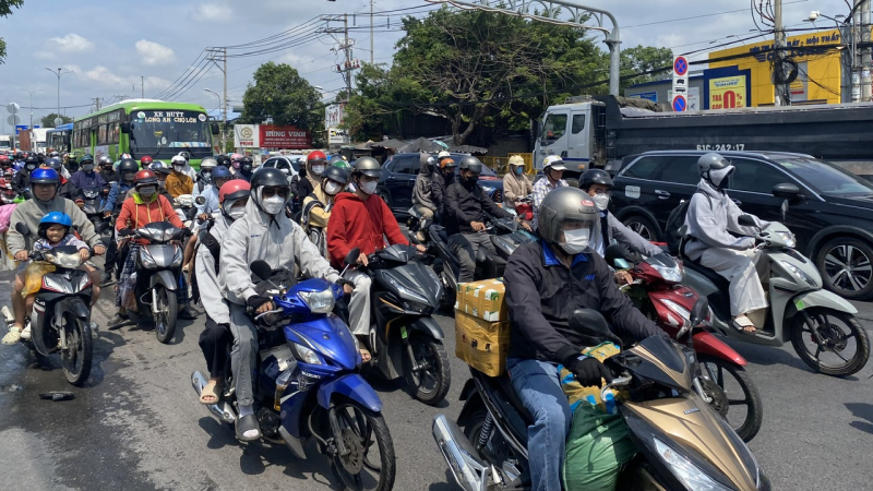 Giao thông TP Hồ Chí Minh tăng nhiệt  trong ngày cuối kỳ nghỉ lễ  -0