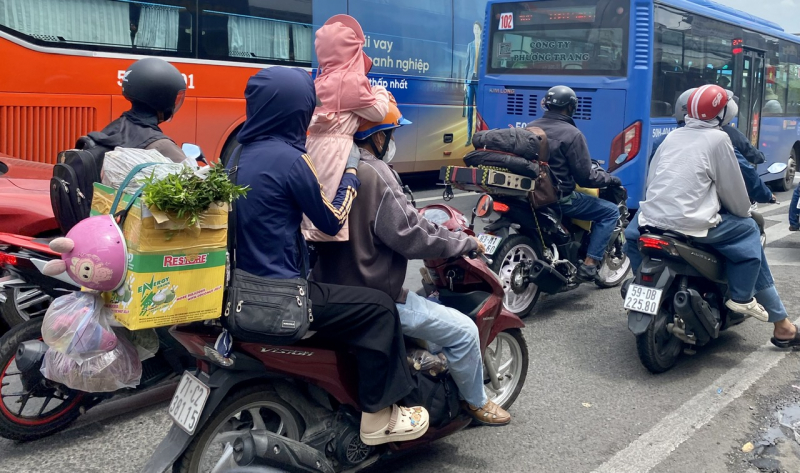 Giao thông TP Hồ Chí Minh tăng nhiệt  trong ngày cuối kỳ nghỉ lễ  -2