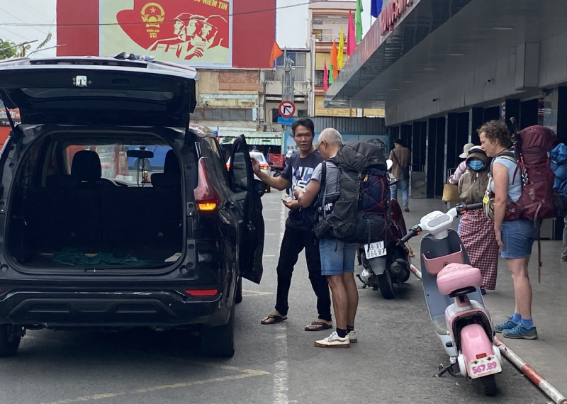 Giao thông TP Hồ Chí Minh tăng nhiệt  trong ngày cuối kỳ nghỉ lễ  -1