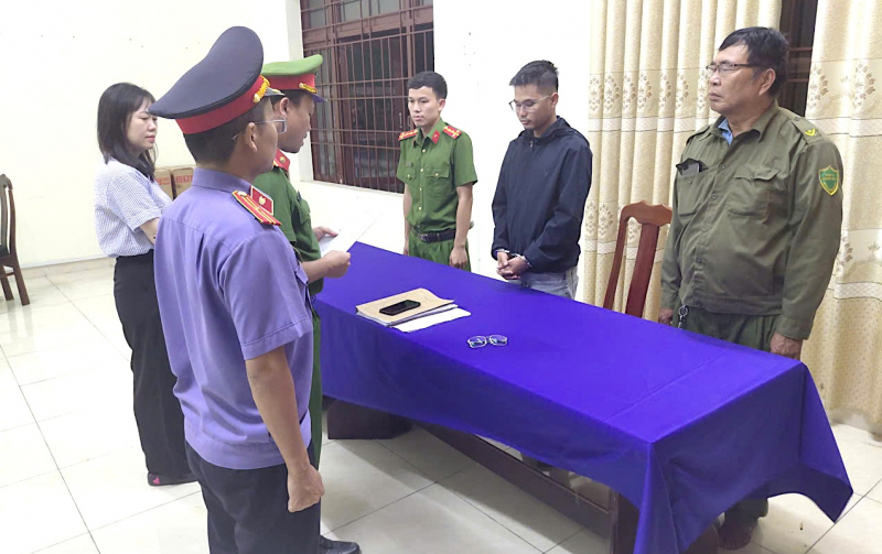 Bắt tạm giam tài xế chở pin ô tô điện trẻ em bị cháy nổ khiến 2 người tử vong -0