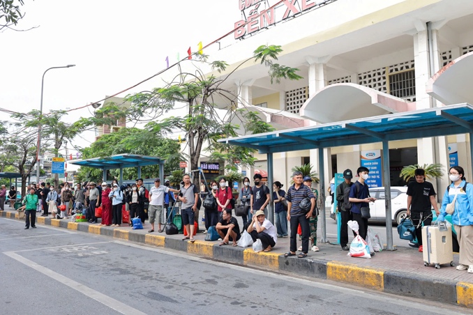 Transerco phục vụ an toàn cho hàng trăm nghìn hành khách đi lại dịp nghỉ lễ 30/4 và 1/5 -0