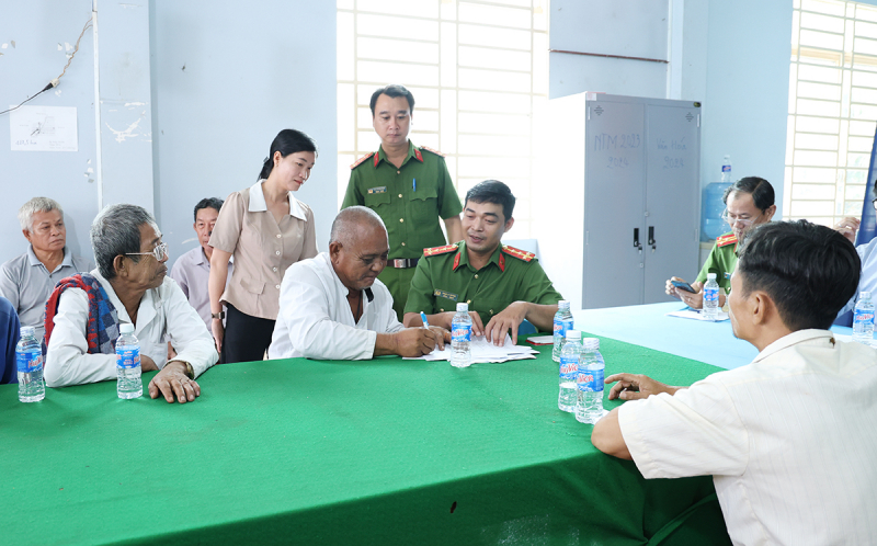 Phát huy vai trò chức sắc tôn giáo trong thực hiện “xã không ma tuý” ở tỉnh An Giang -0