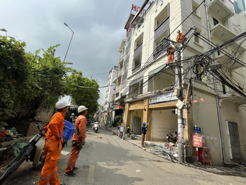 Dự án cầu Trần Hưng Đạo: Người dân tự nguyện tháo dỡ và nỗi lo “mặt bằng ngổn ngang” -0