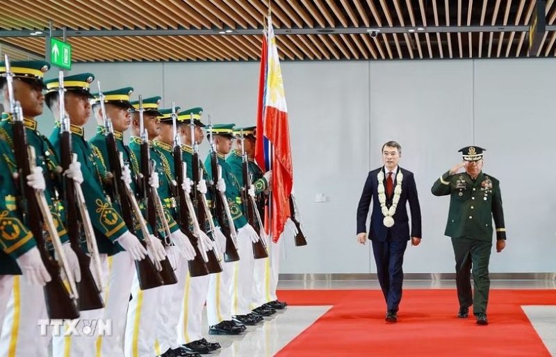 Thủ tướng Lê Minh Hưng đến Philippines dự Hội nghị Cấp cao ASEAN lần thứ 48 -0