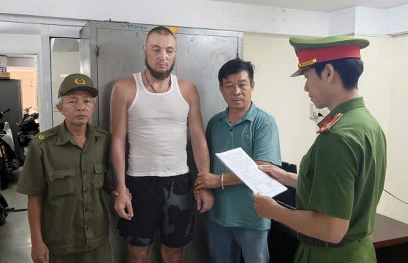 Khởi tố, tạm giam người Nga điều khiển xe máy có nồng độ cồn gây tai nạn chết người -0